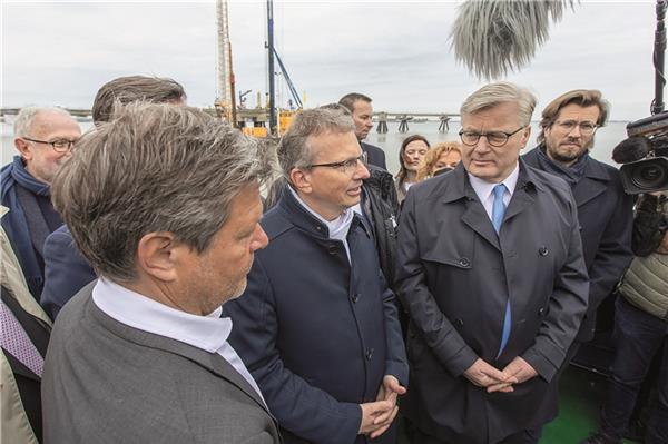 Wilhelmshaven wird Drehscheibe für LNG-Import