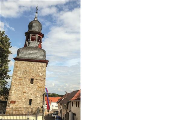 Der neue Rekordhalter als „schiefster Turm der Welt“ im rheinland-pfälzischen Gau-Weinheim. Foto: Jan Bruns 
