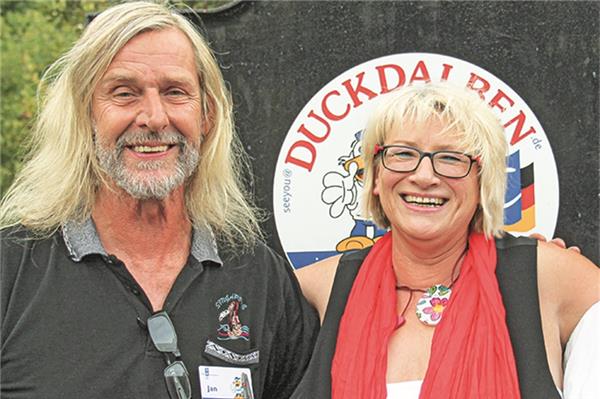 Jan Oltmanns und Anke Wibel leiteten den Seemannsclub „Duckdalben“ in Hamburg, für Seeleute aus aller Welt ein Heimathafen auf Zeit. 