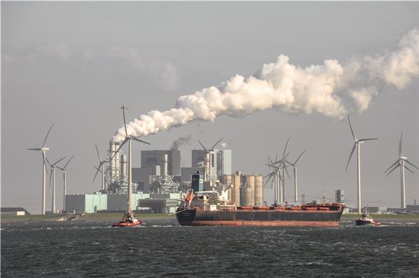 Wird als möglicher Standort für ein Atomkraftwerk in Betracht gezogen: Eemshaven. Auf dem Bild ist das dortige Kohlekraftwerk zu sehen.